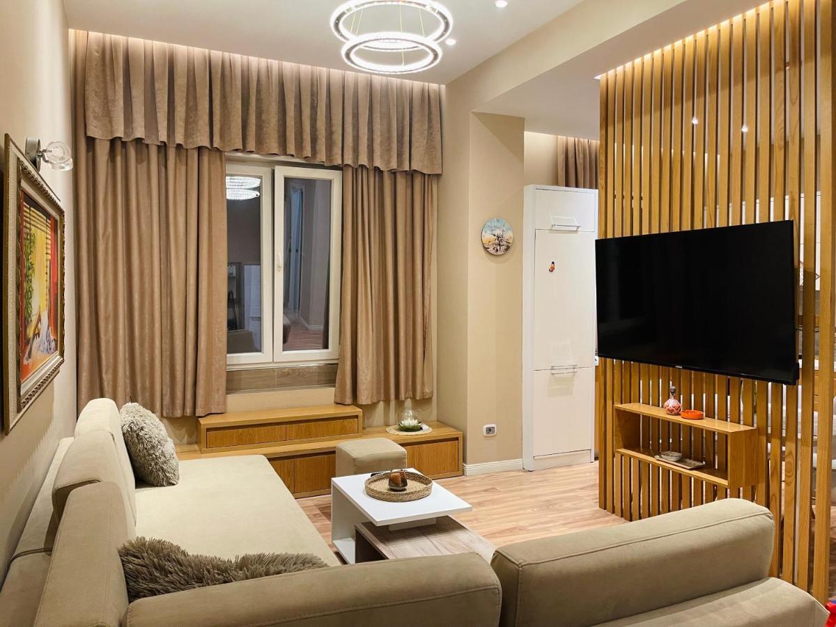 Aj Apartments - Hidden Gem In Front Of Taiwan Center Tirana Exterior photo