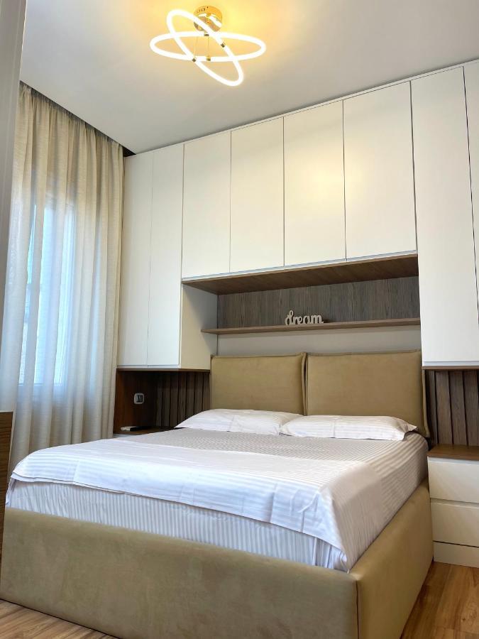 Aj Apartments - Hidden Gem In Front Of Taiwan Center Tirana Exterior photo