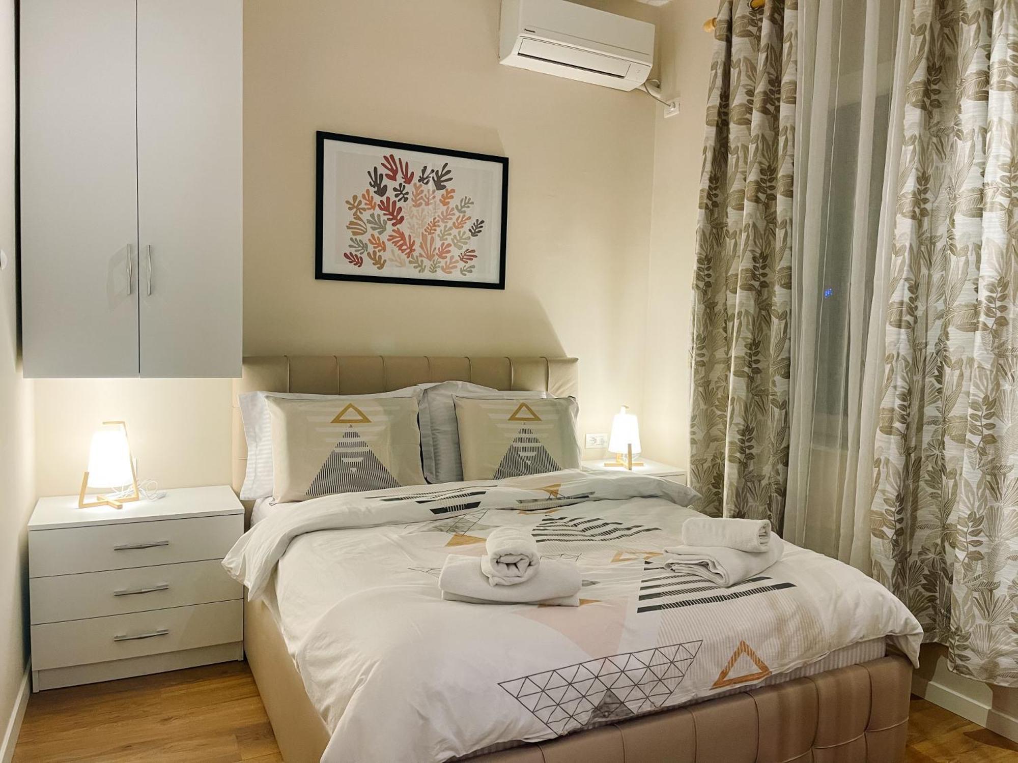 Aj Apartments - Hidden Gem In Front Of Taiwan Center Tirana Exterior photo